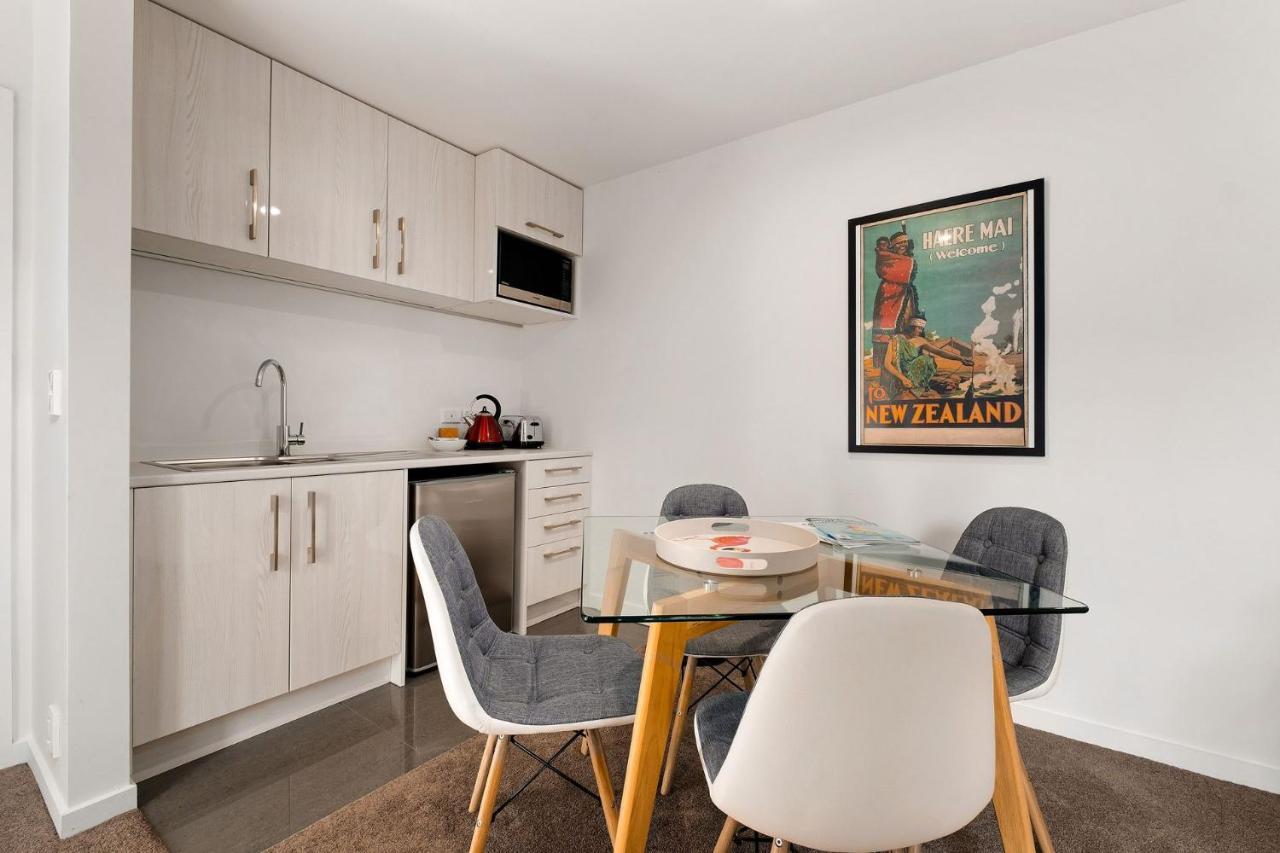 Queenstown Lakefront Dream 4 Bed Экстерьер фото