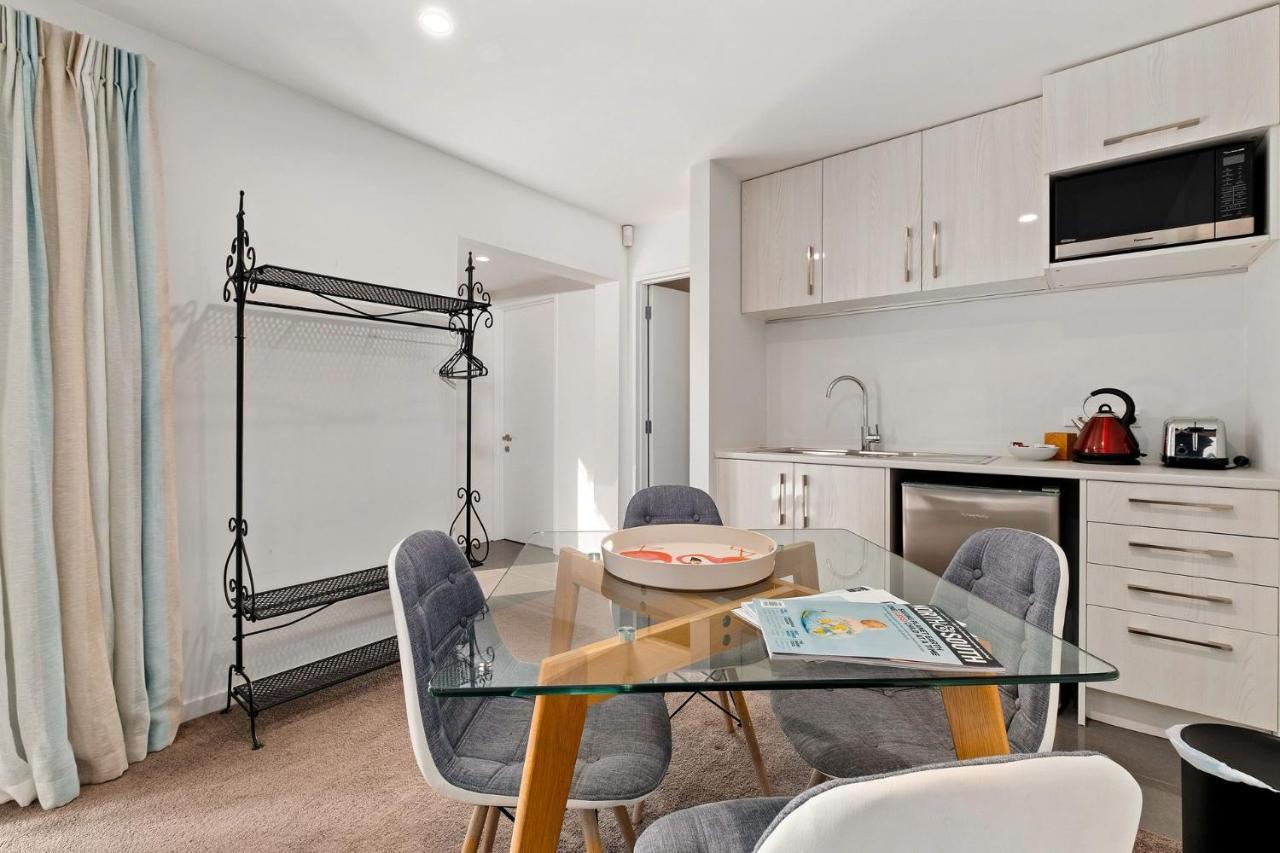 Queenstown Lakefront Dream 4 Bed Экстерьер фото